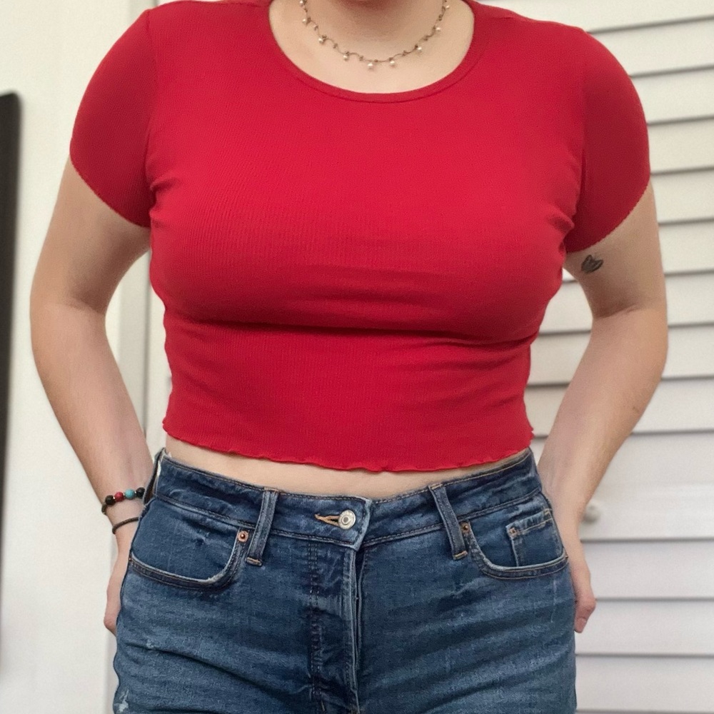 Basic Red Ruffle Crop Top